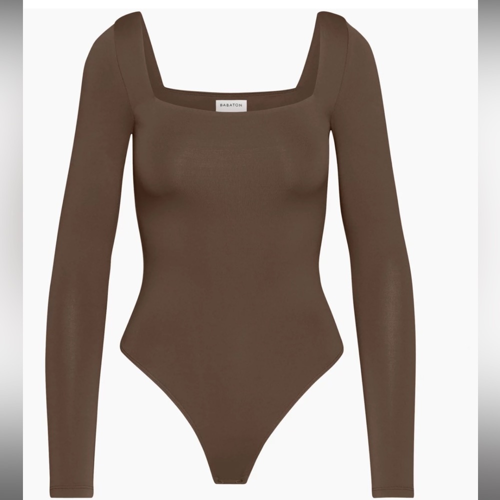 Babaton- Aritzia Squareneck Longsleeve Bodysuit -New condition- Medium, Brown